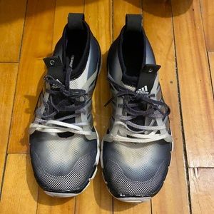 Women’s running shoes